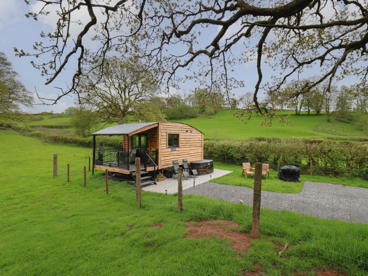 Villa Wild Acre Llangadog Exterior foto